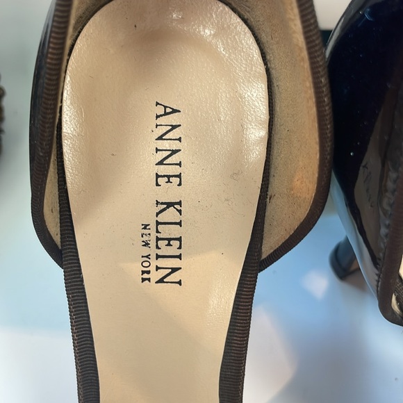 Anne Klein, 6.5, chocolate brown patent leather D’Orsay pointed toe pump, heel, - Picture 5 of 8